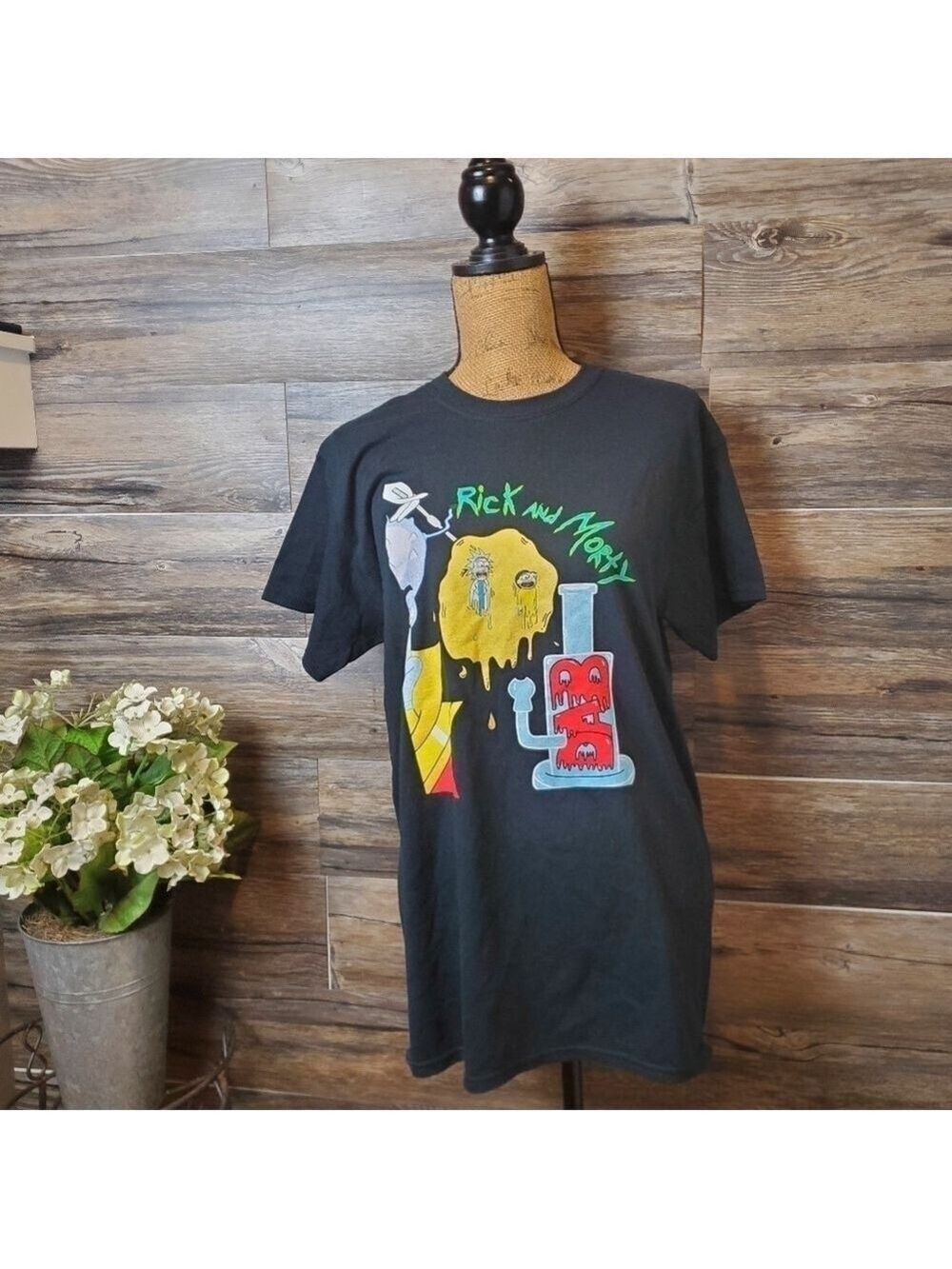 Rick and Morty Graphic Tee Shirt Mens Medium NWOT